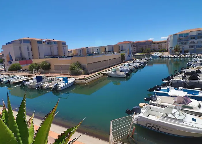 Terrasse De 30m², 2 Pièces à - Fr-1-472-203 Apartamento